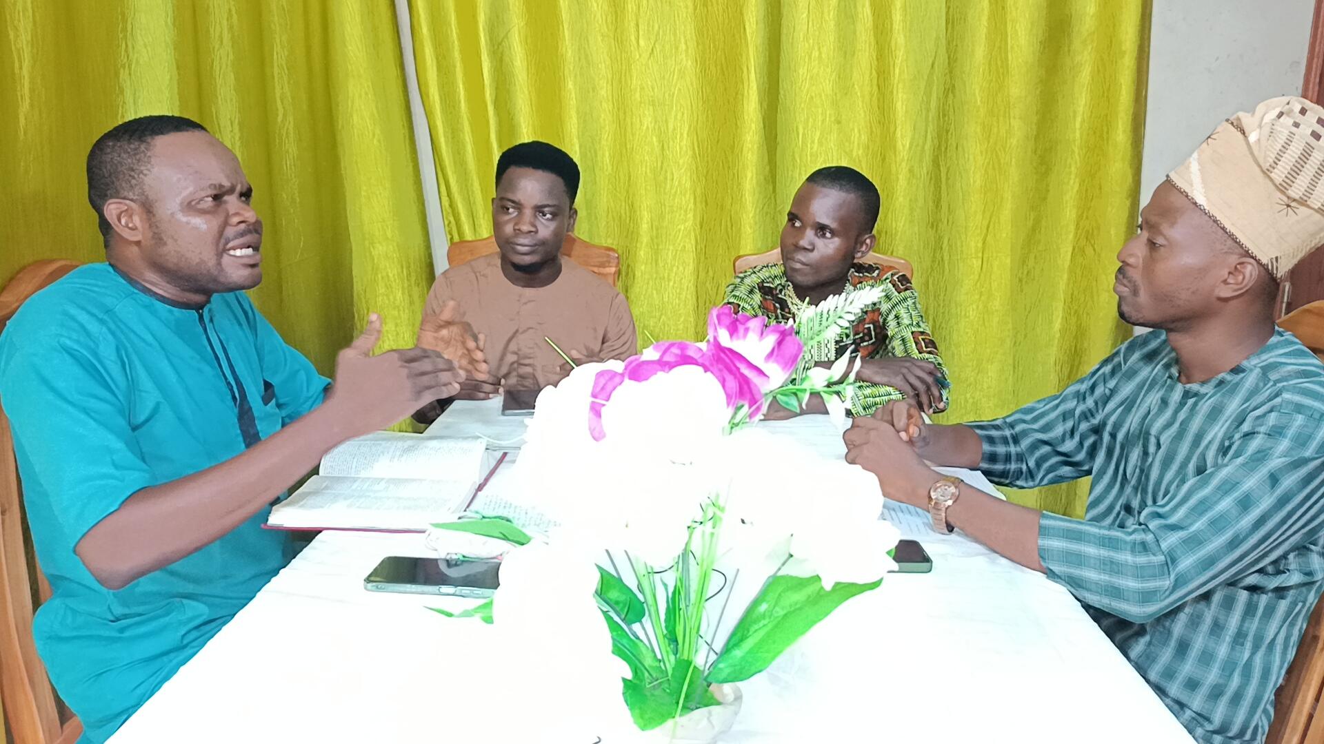 akori: iyakpa tɔkɔtiyawo
